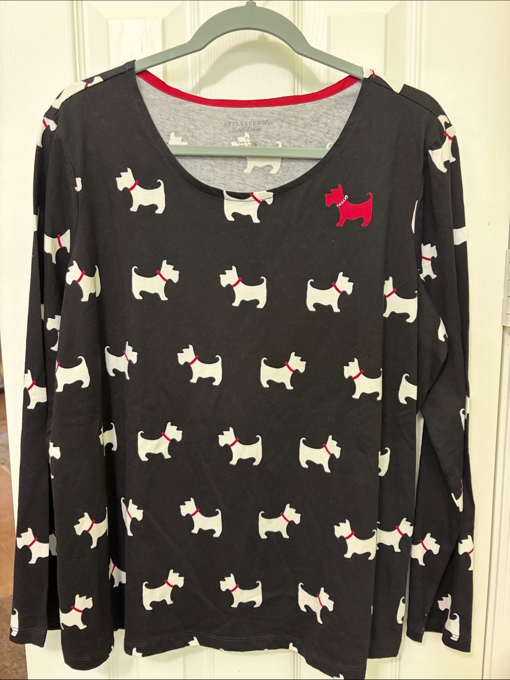 Appleseed's Black Long-Sleeve Tee with White & Red Scottie Dog Print